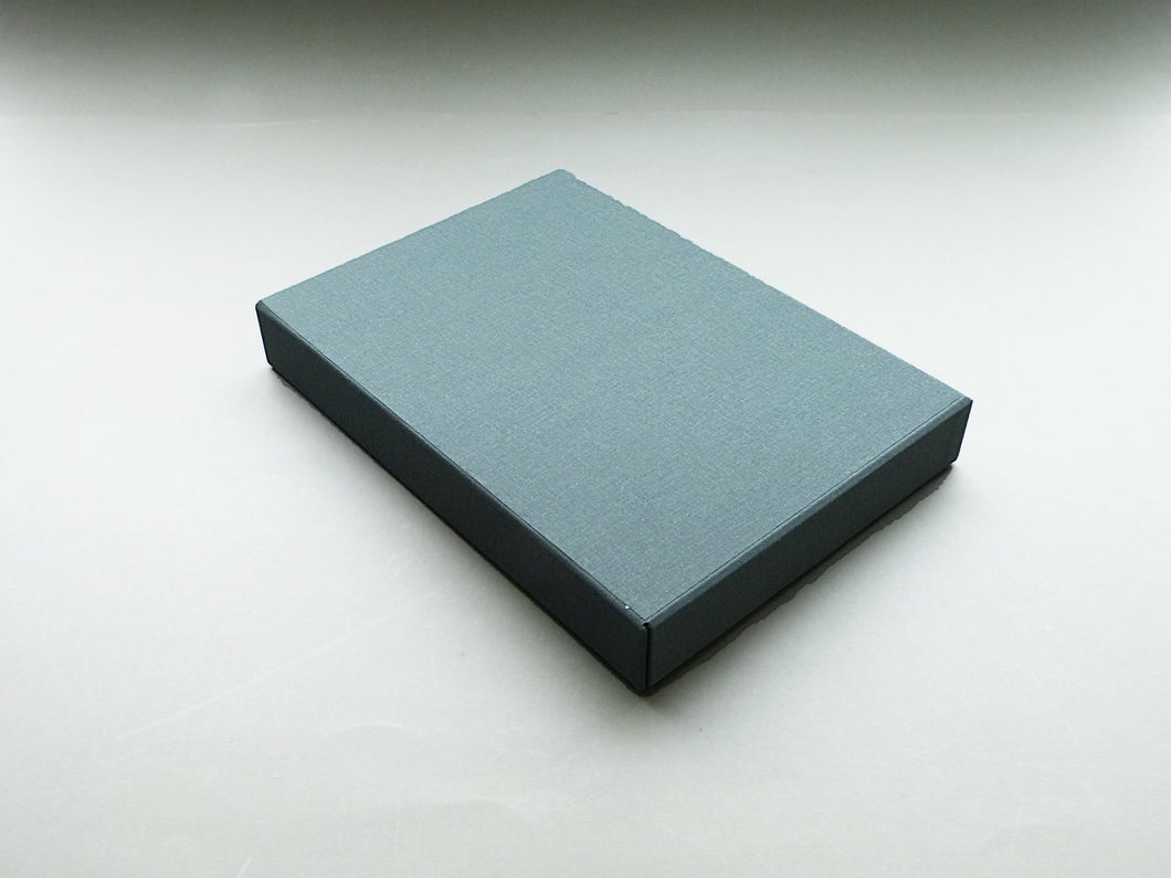 r_Boite de présentation A4 (ép. 4cm) - reconditionnée